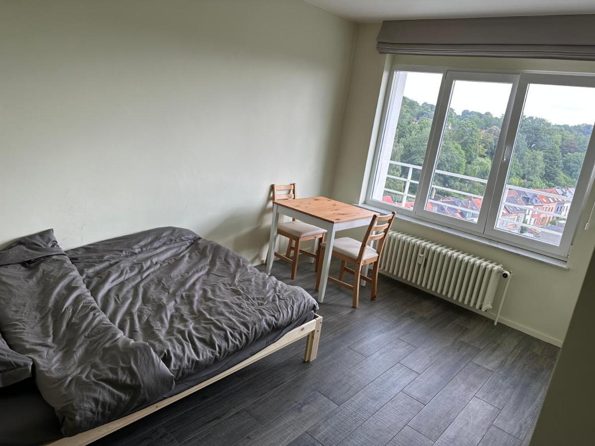 Clam，Grand Apartment In Uccle Brüsszel Kültér fotó